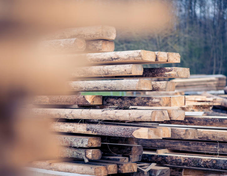 Firewood & Lumber | Tree Services White Lake MI | Big Guys Tree Service - iStock_000089866125_Small